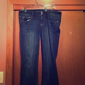 American eagle jeans dark wash.