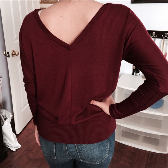 ‼️SOLD‼️Burgundy long sleeve - Picture 2 of 2