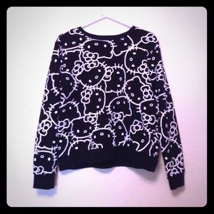 Brand new Hello Kitty sweater!!✌🏼