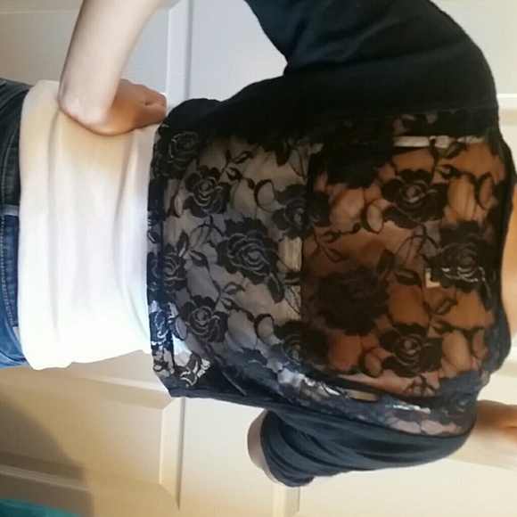 Top - Picture 2 of 2