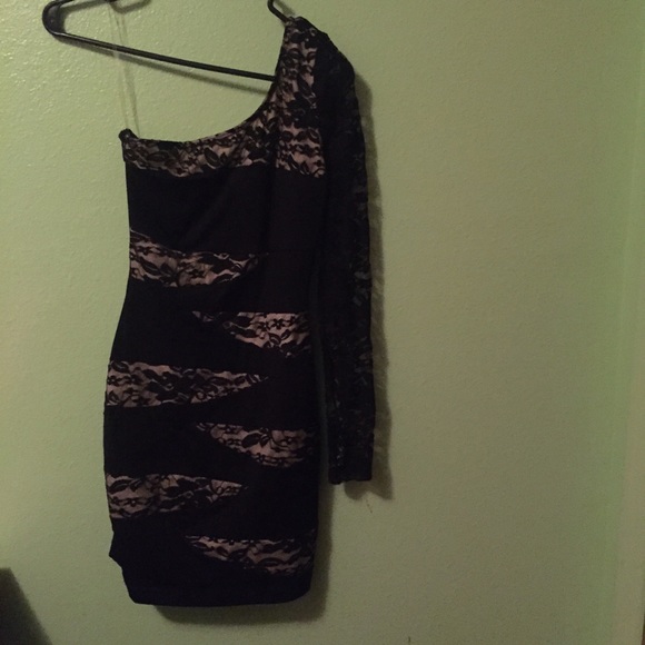 Lace body tight dress - Picture 1 of 1