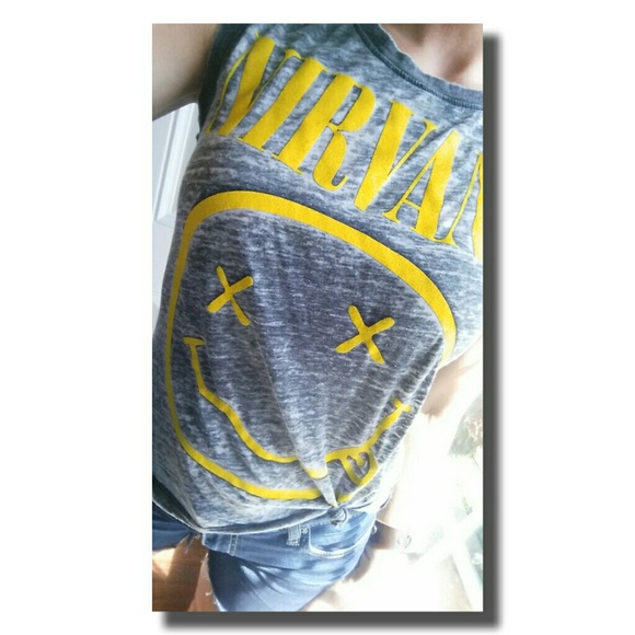 🎉HP 🎉 Nirvana tank!! - Picture 3 of 4