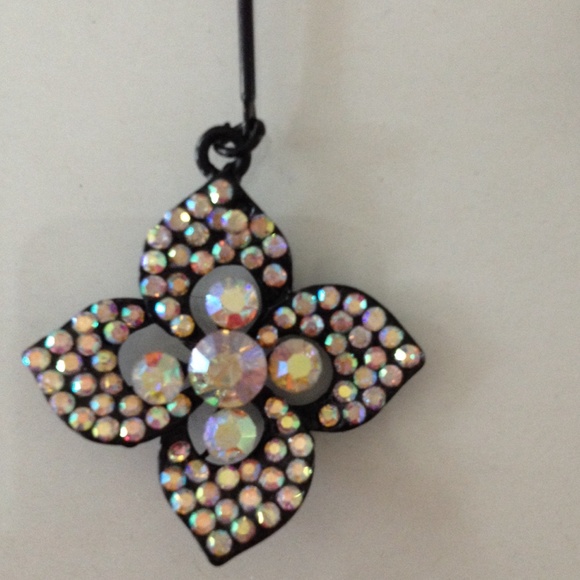 Sparkly Flower Earrings - Picture 2 of 2