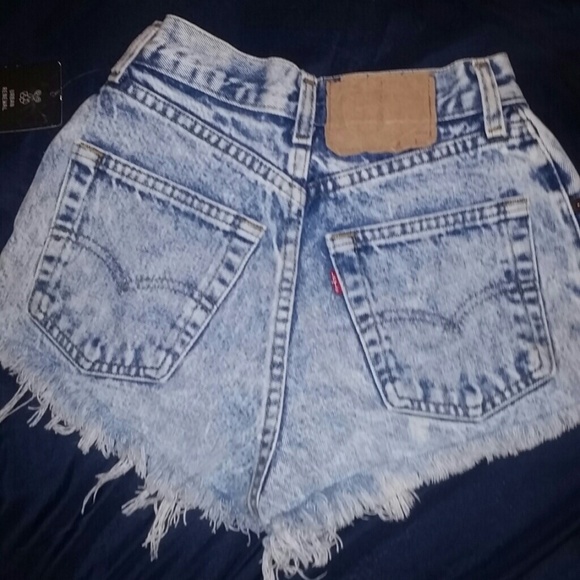 Brand New, Tags Levi’s Shorts From U.O - Picture 2 of 2