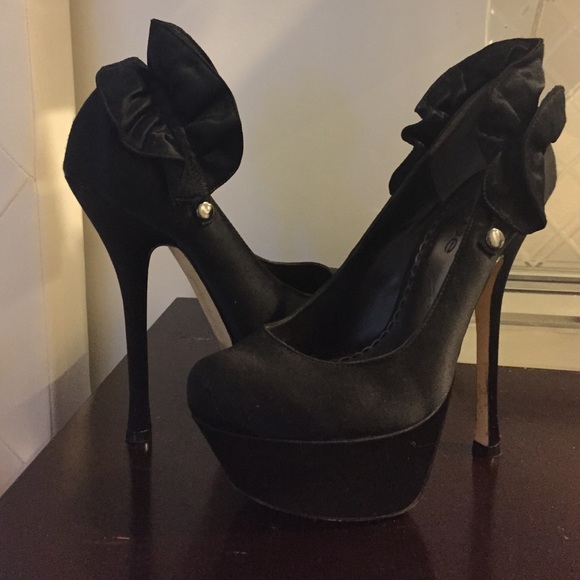 Bebe satin black sky high heels!