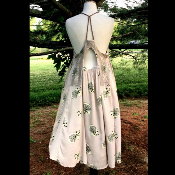 Free People nude tan embroidered Dress NWT M - Picture 3 of 4
