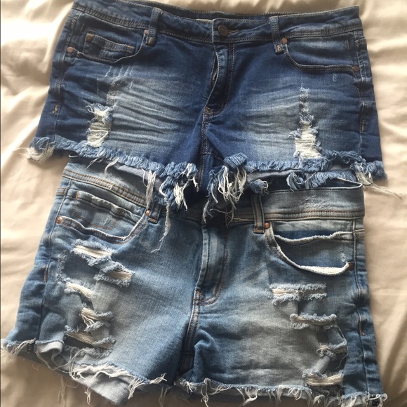 2 pairs of destroyed shorts