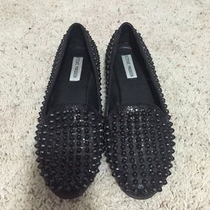 Steve Madden black studded flats