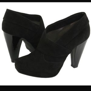Size 10 Kenneth Cole Womens Suede Booties