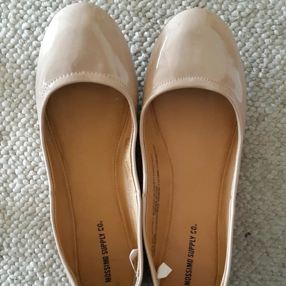 Nude flats