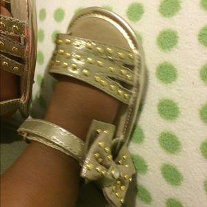 Stuart Weitzman infant sandals size 1