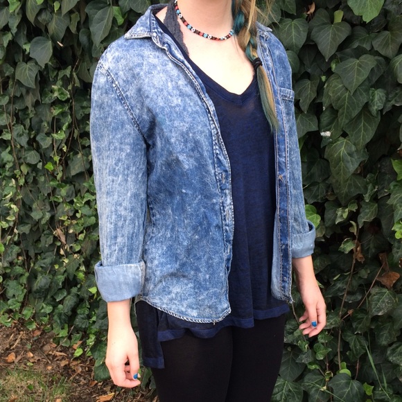 Jean button up - Picture 2 of 4