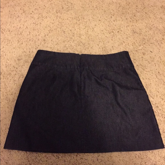 SOLD IN BUNDLE, Kenneth Cole Jean skirt, Size 12 - Picture 2 of 2