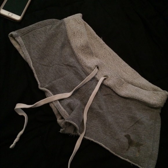 Victoria Secret Pink cute shorts !