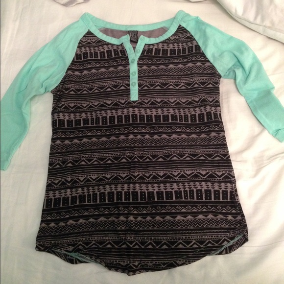 Mint tribal quarter top