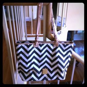 Brand New Dooney & Burke Inspired Chevron Bag