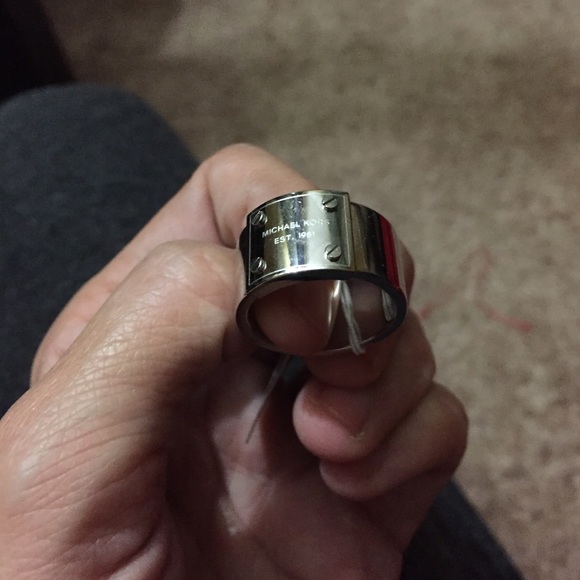 MK ring - Picture 3 of 3