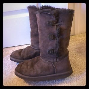 Ugg boots chocolate brown sz 5 in "big kid"