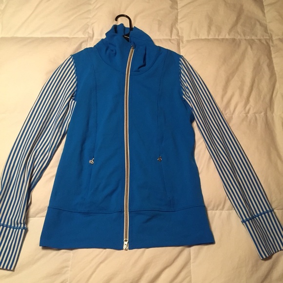 Lululemon Daily Yoga Jacket size 8 in Beaming Blue