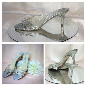 🚫SOLD🚫JIMMY CHOO SILVER LEATHER KITTEN HEELS