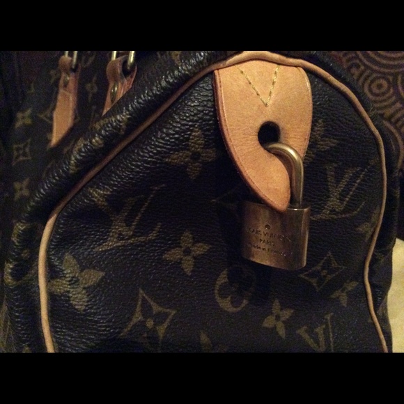 Authentic LV Speedy 25 - Picture 4 of 4