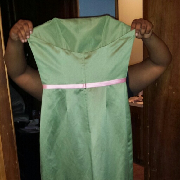 Dress - Picture 2 of 2