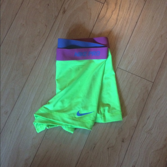 Nike spandex
