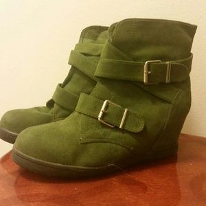 Army Green wedge sz9