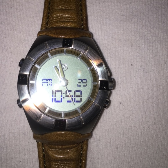 George watch - Picture 2 of 3