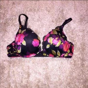 VICTORIA’S SECRET ‘VERY SEXY’ PUSH-UP BRA