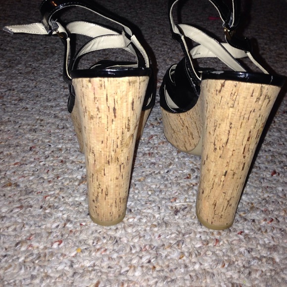 Nine West wedges - Picture 2 of 2