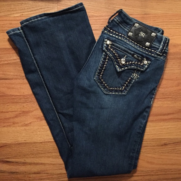 💋Great condition Miss Me boot cut jeans 29/33💋