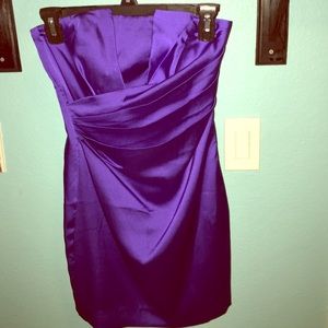 Skinny fit, purple dress
