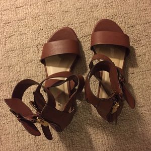 ❗️24 HOUR PRICE DROP❗️Justfab Gladiator Sandals