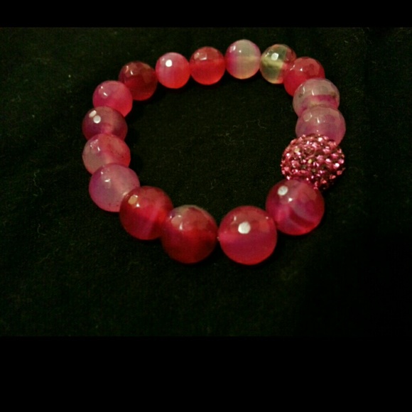 Jewelry - Picture 2 of 3