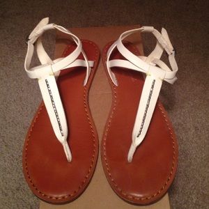 American Eagle White T-Strap Sandals