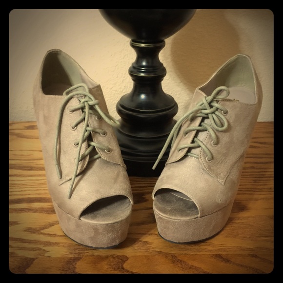 Soda Ankle Lace-up Platform Peep Toe Wedge Bootie