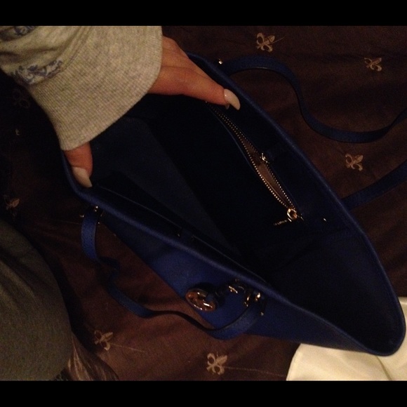 Authentic michael kors Small tote