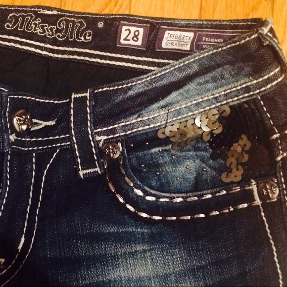 *Miss Me* (NWOT) Size 28 - Straight Leg Jeans๐ - Picture 2 of 3