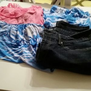 1 pink shirt 2 blue lounge wear 1 capris largepant