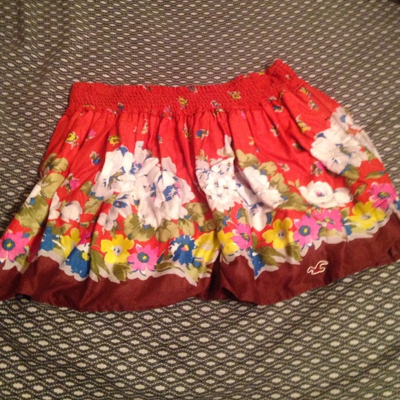 Hollister skirt