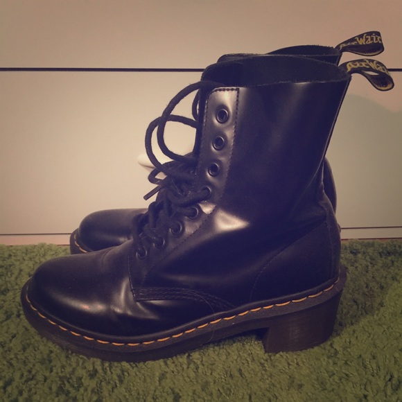 Authentic Dr. Martin sexy combat boots!
