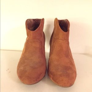 Suede brown booties ♥️