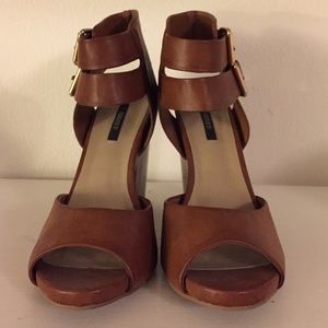 Comfy bucket heels