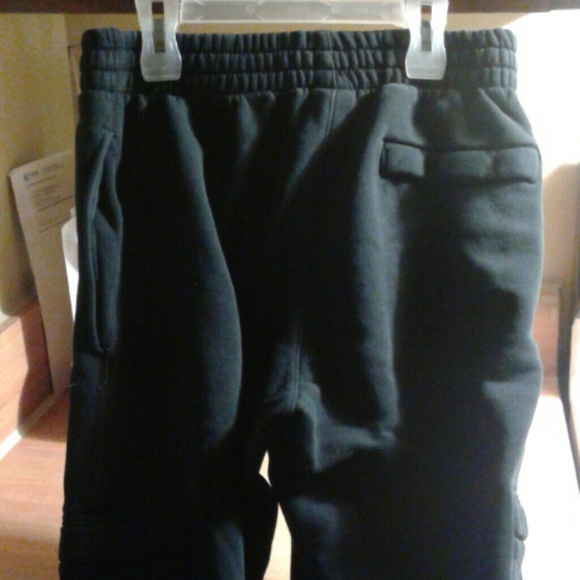 Nike sweatpants - Picture 3 of 3