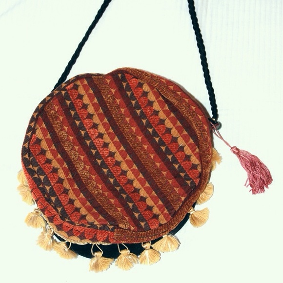 🌼Slouchy patterned circle purse🌼