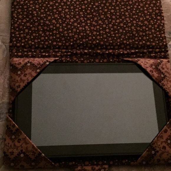 Like new Kindle Fire with case!!!! 📲❤️💚