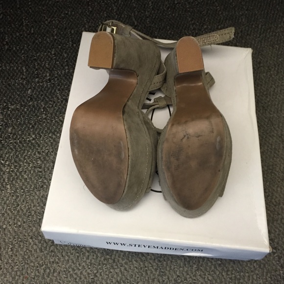 Shoes - Picture 3 of 3