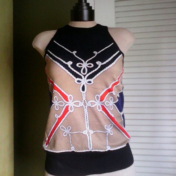 Cache Blouse - Picture 1 of 3