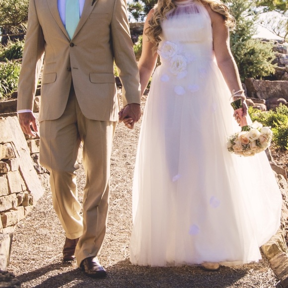 Beautiful tulle wedding dress 💍 - Picture 4 of 4